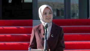 bakan goktas kayseriye geliyor UyD9l1ip.jpg