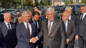 iyi parti genel baskani dervisoglu mansur yavasi ziyaret etti x6HR95rp.jpg